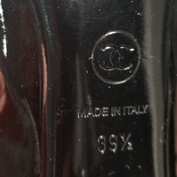 CHANEL Black Patent Leather Peep Toe Heels Size 39.5 - Picture 9 of 9